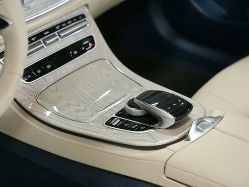 Used 2023 Mercedes-Benz E 450 Cabriolet image 33