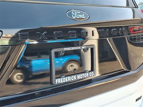 New 2025 Ford Expedition Max Platinum w/ Stealth Appearance Package image 19