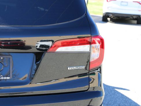 Used 2021 Honda Pilot Touring image 7