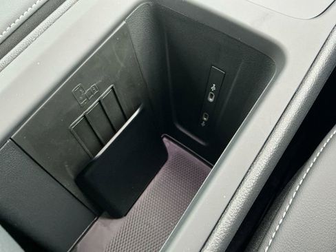 New 2026 Volkswagen Tiguan SE AWD/4WD image 20