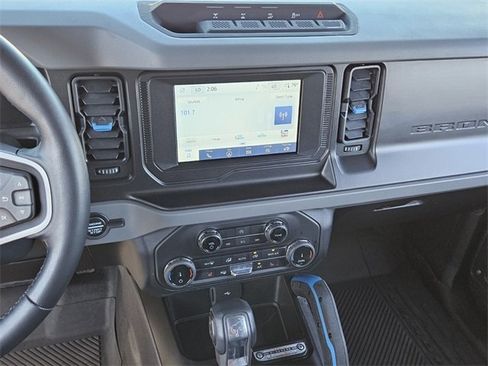 Certified 2022 Ford Bronco Black Diamond w/ Sasquatch Package image 18