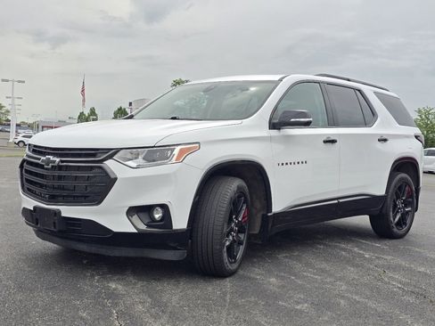 Used 2021 Chevrolet Traverse Premier w/ Redline Edition AWD/4WD image 14