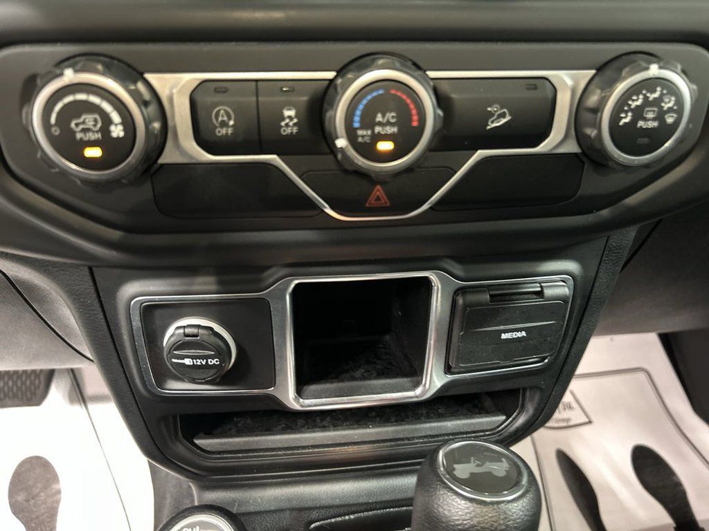 Used 2021 Jeep Wrangler Unlimited Sport AWD/4WD image 16