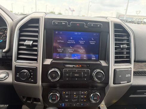Used 2020 Ford F150 Lariat AWD/4WD image 17