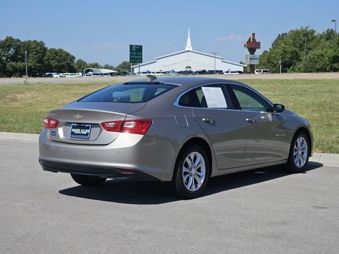 Used 2025 Chevrolet Malibu LT FWD image 7