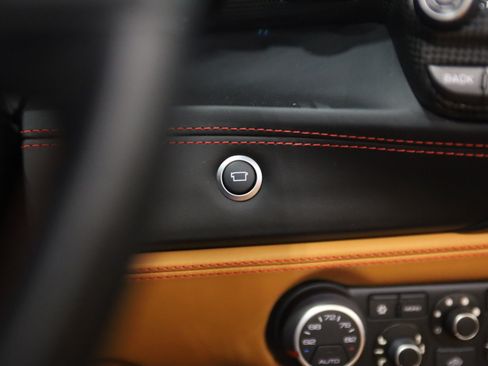 Used 2019 Ferrari 488 Spider RWD image 25