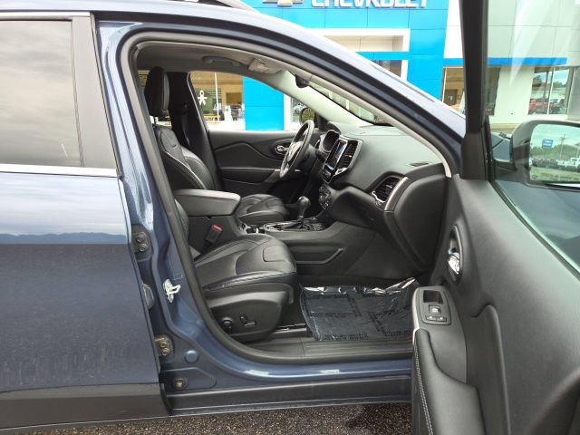 Used 2022 Jeep Cherokee Limited w/ Trailer Tow Group AWD/4WD image 48