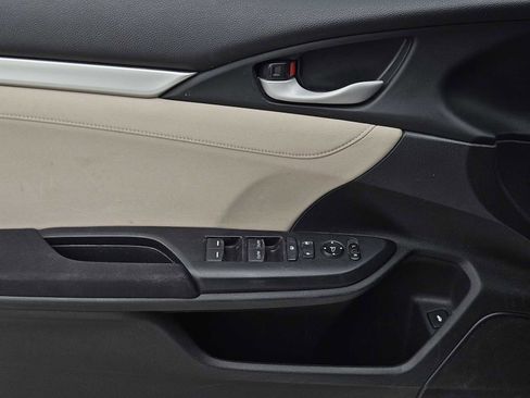 Used 2018 Honda Civic EX-T image 21