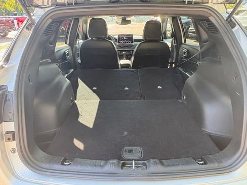 Used 2025 Jeep Compass Trailhawk AWD/4WD image 28