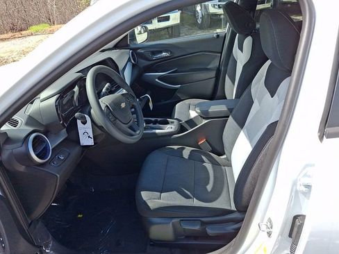 New 2026 Chevrolet Trax LS image 6