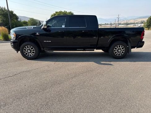 Used 2023 RAM 3500 Limited AWD/4WD image 3