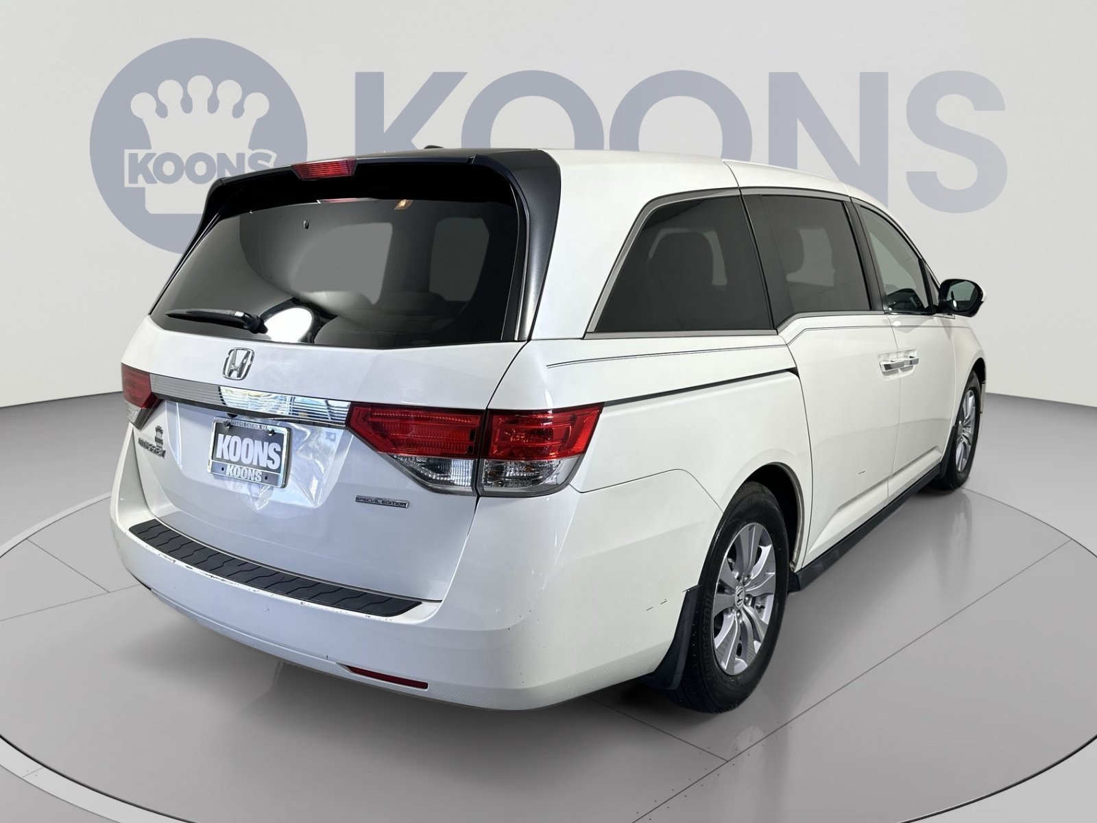 Used 2017 Honda Odyssey SE image 7