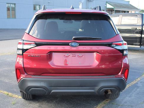 Used 2026 Subaru Forester Premium AWD/4WD image 9