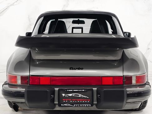 Used 1987 Porsche 911 Carrera RWD image 11