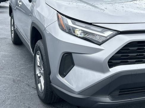 Used 2025 Toyota RAV4 XLE AWD/4WD image 10