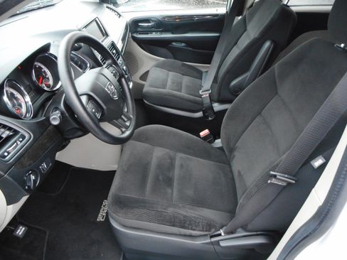 Used 2017 Dodge Grand Caravan SE w/ Power Window Group image 14