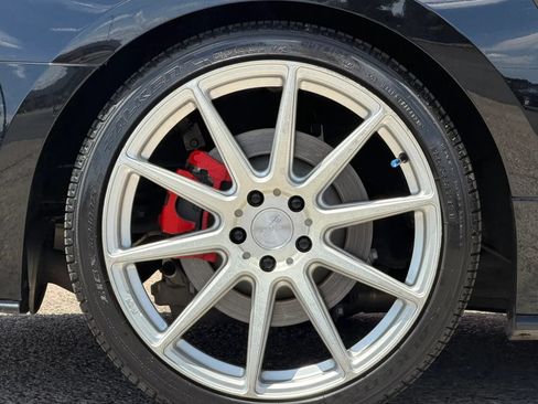 Used 2019 Ford Mustang GT Premium w/ Equipment Group 401A RWD image 32