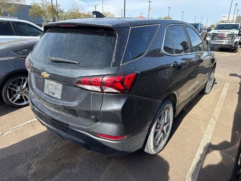 Used 2023 Chevrolet Equinox LT FWD image 3
