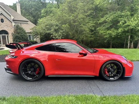 Used 2022 Porsche 911 GT3 RWD image 9