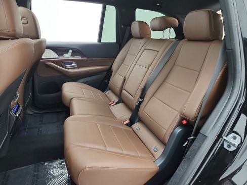 Certified 2026 Mercedes-Benz GLS 450 4MATIC image 15