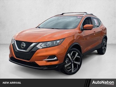 Used 2021 Nissan Rogue Sport SL image 1