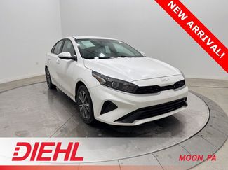 Used 2022 Kia Forte LXS video 1