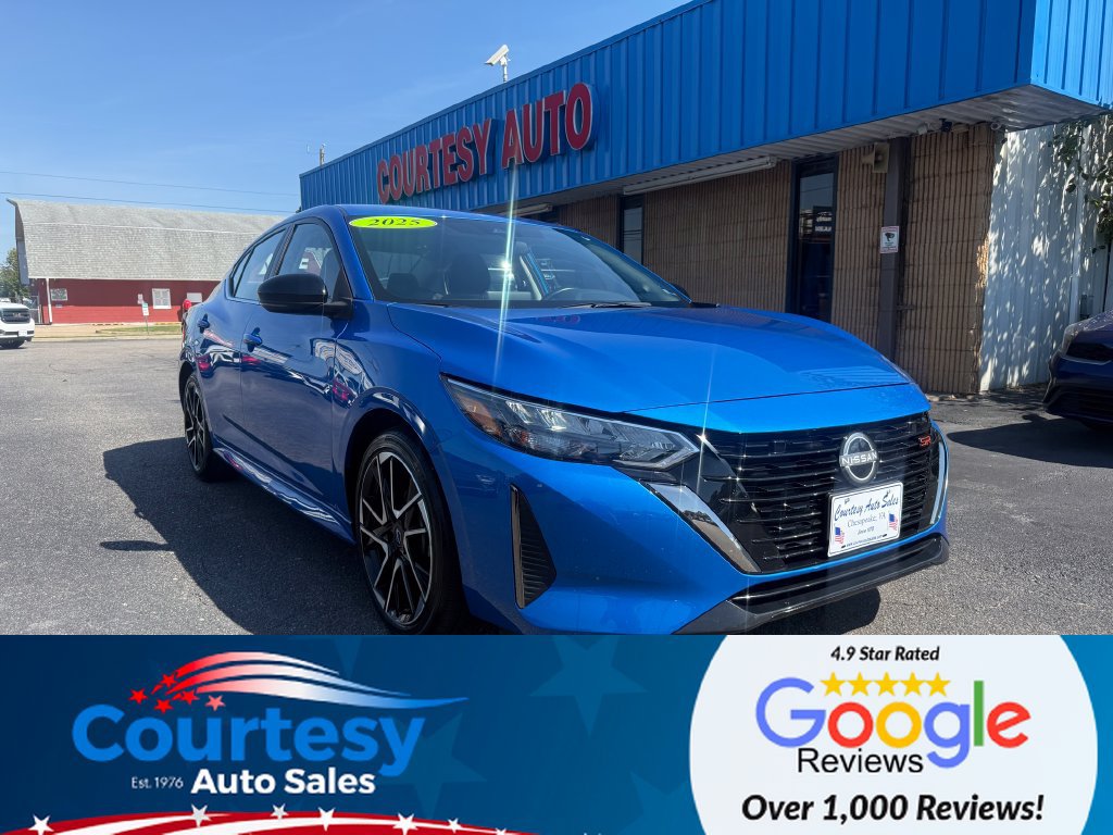 Used 2025 Nissan Sentra SR FWD image 1