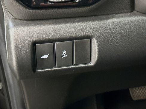 Used 2023 Honda Pilot Touring image 17