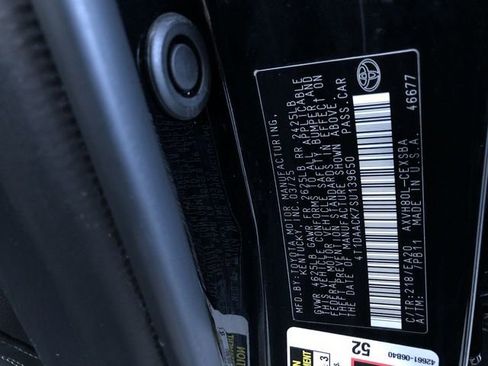 Used 2025 Toyota Camry SE image 31