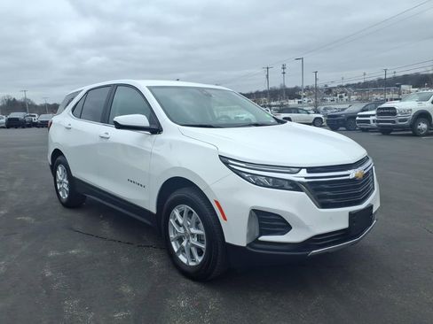 Used 2023 Chevrolet Equinox LT w/ Driver Convenience Package AWD/4WD image 7