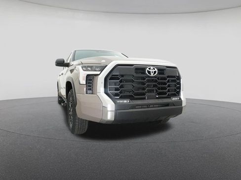 New 2026 Toyota Tundra SR5 AWD/4WD image 30