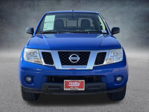 Used 2015 Nissan Frontier SV w/ SV Value Truck Package AWD/4WD image 9