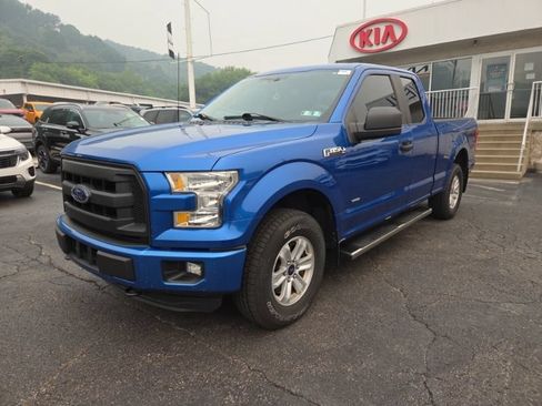 Used 2015 Ford F150 XL w/ Equipment Group 101A Mid AWD/4WD image 3