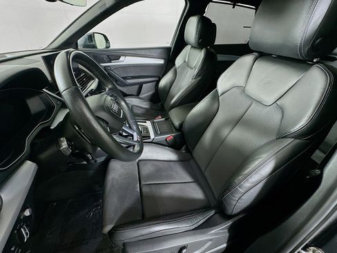 Used 2023 Audi Q5 e Prestige w/ Prestige Package AWD/4WD image 18