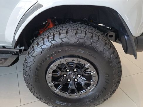 New 2026 Ford Bronco Raptor w/ Interior Carbon Fiber Pack AWD/4WD image 15