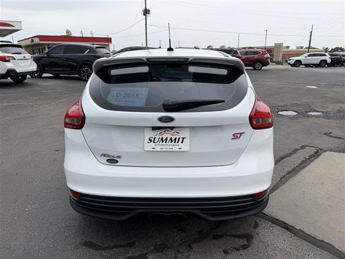 Used 2017 Ford Focus ST FWD image 6