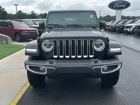 Used 2021 Jeep Wrangler Unlimited Sahara AWD/4WD image 2