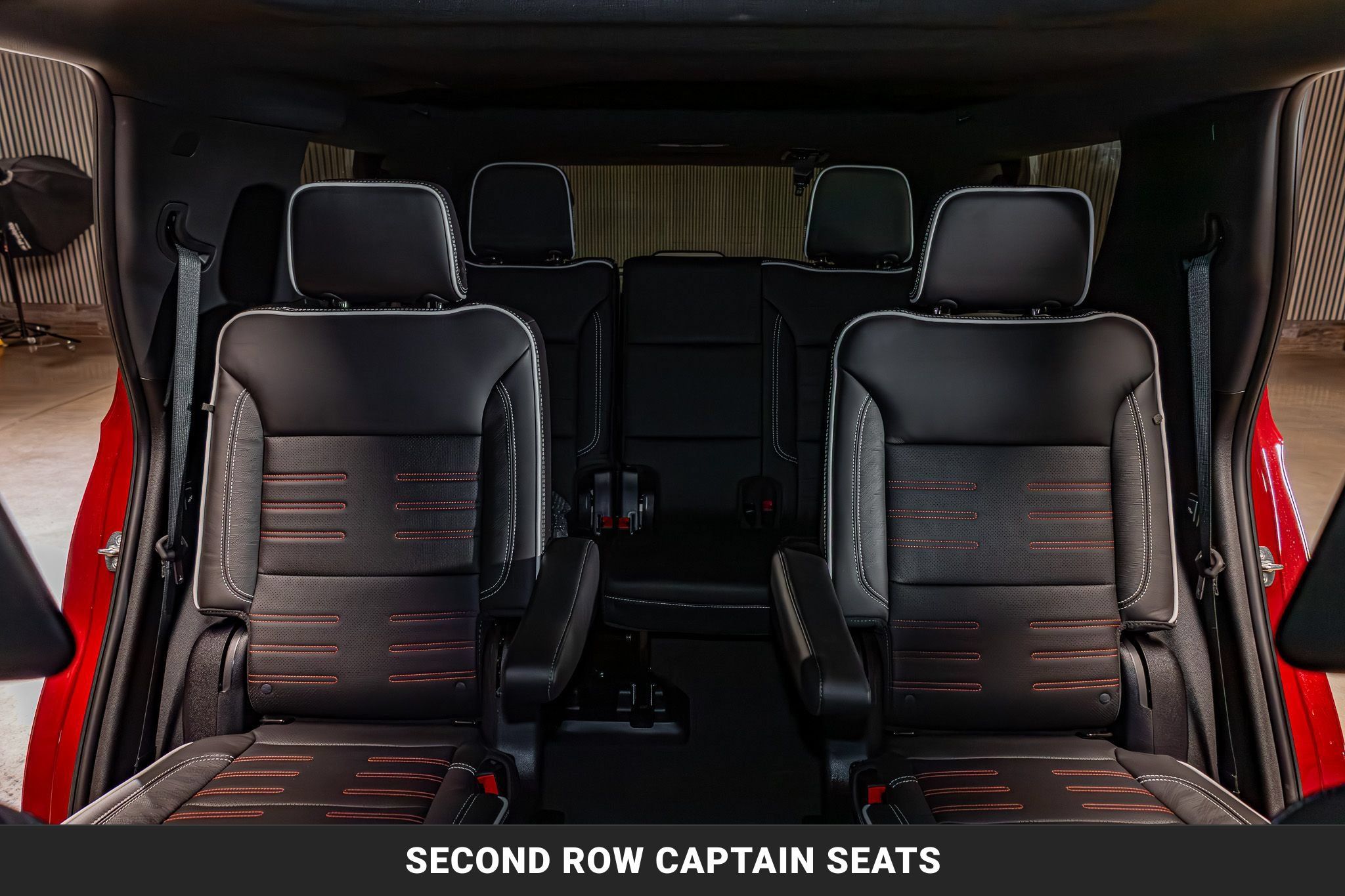 Used 2025 GMC Yukon AT4 Ultimate AWD/4WD image 25