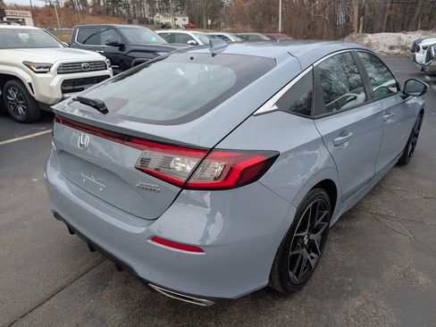 Used 2024 Honda Civic Sport Touring image 7