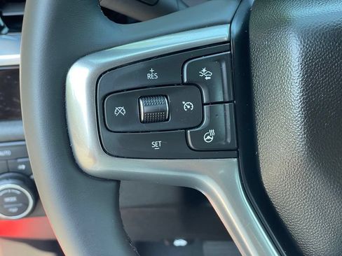 Used 2025 Chevrolet Silverado 1500 LT AWD/4WD image 16