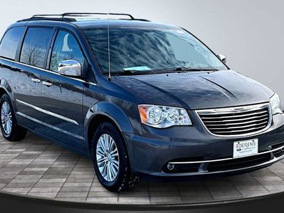 Used 2015 Chrysler Town & Country Touring-L w/ Driver Convenience Group