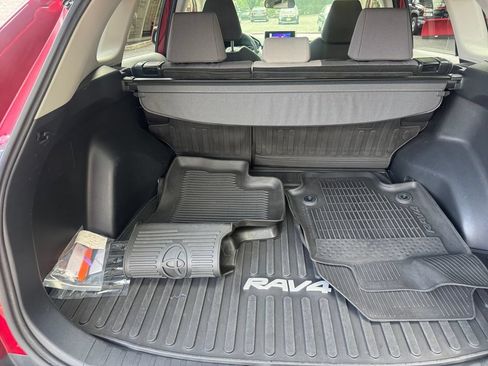 Used 2023 Toyota RAV4 XLE w/ Convenience Package AWD/4WD image 25