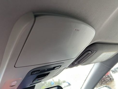 Used 2024 Toyota Camry SE image 37