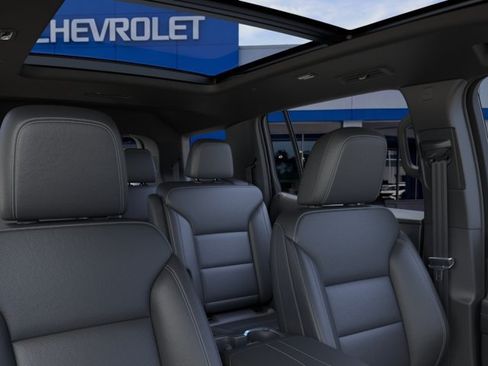 New 2027 Chevrolet Traverse LT w/ Sun and Wheel Package FWD image 24