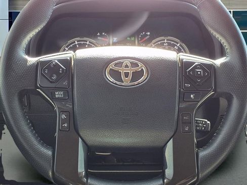 Used 2021 Toyota 4Runner TRD Off-Road image 17