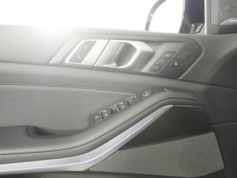 Certified 2025 BMW X5 M60i w/ Climate Comfort Package AWD/4WD image 8