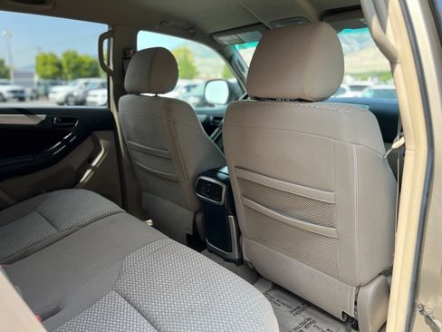 Used 2006 Toyota 4Runner SR5 AWD/4WD image 25
