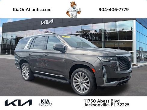 Used 2021 Cadillac Escalade Luxury image 1