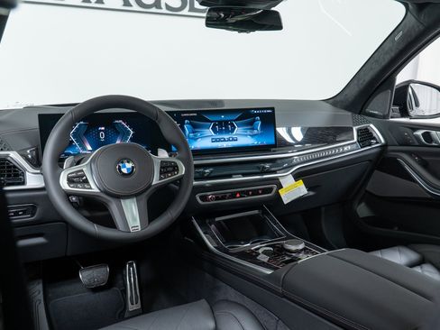 New 2026 BMW X7 xDrive40i w/ M Sport Package image 16
