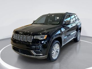 Used 2017 Jeep Grand Cherokee Summit video 1